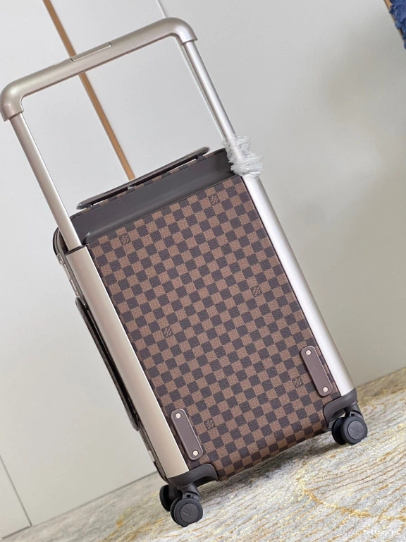 First bag ru 55 HORIZON Louis Vuitton 0716